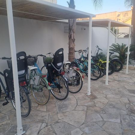 Apartamento Casarizzo Torre dell'Orso Exterior foto