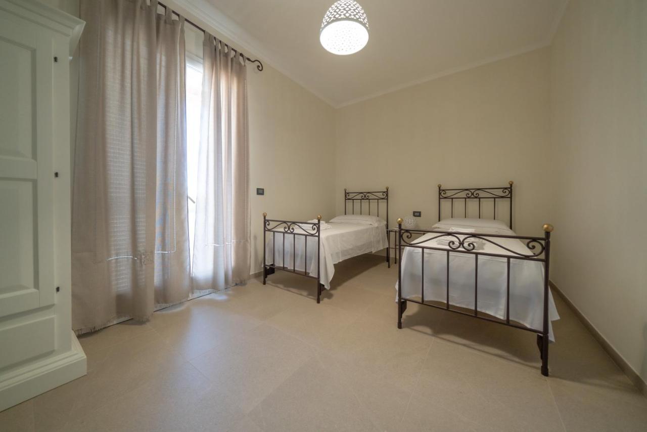 Apartamento Casarizzo Torre dell'Orso Exterior foto